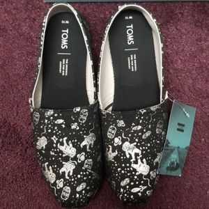 Toms NWT